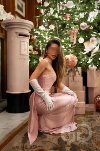 escorts london busty latin girls petite DONATELLA